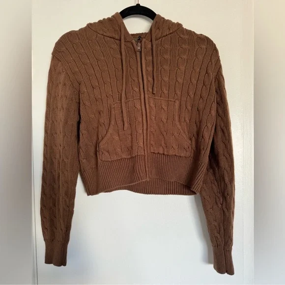 Brandy Melville Brown Chunky Sweater NWOT Brandy Melville Ayla